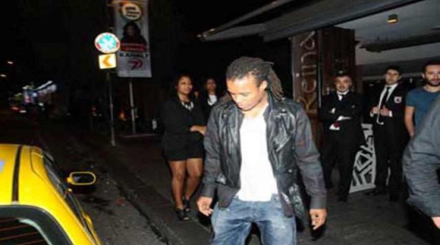 Efsane futbolcu İstanbul'da!