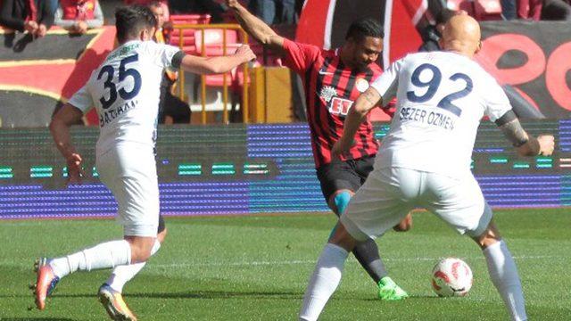 Eskişehirspor-Adana Demirspor: 2-2