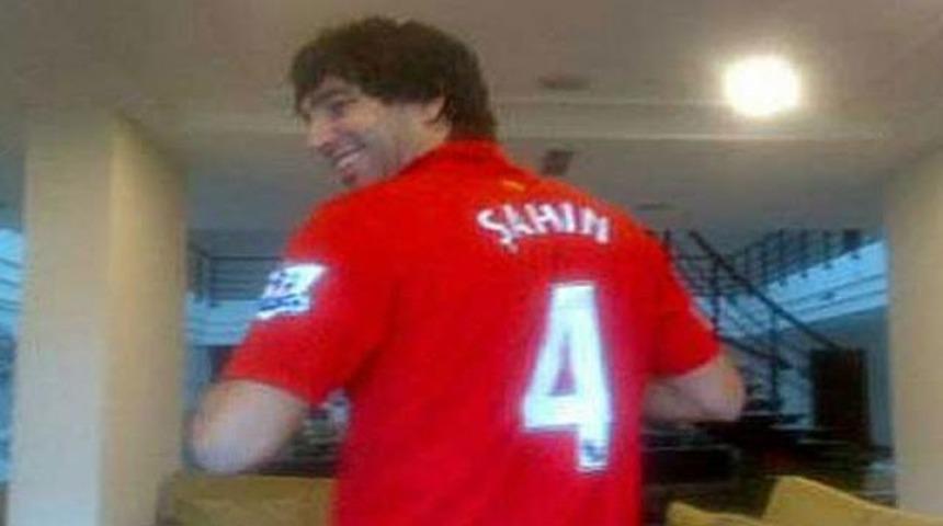 Arda Liverpool forması giydi..!