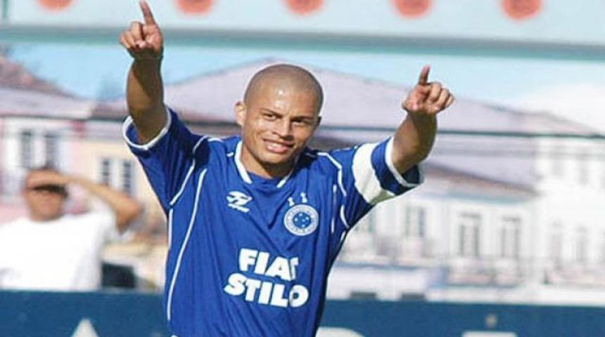Alex, Cruzeiro'yu reddetti!