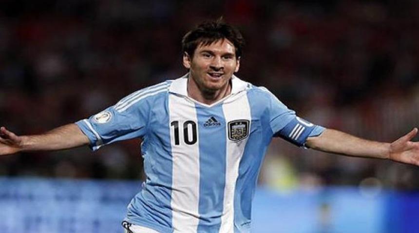 Hakem Messi hayranı &ccedil;ıkınca...