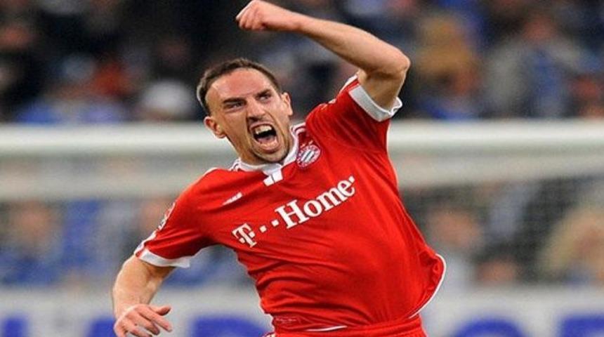 Ribery u&ccedil;uyor!