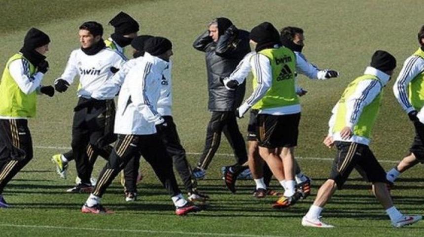 Mourinho 7 ismi sildi..!