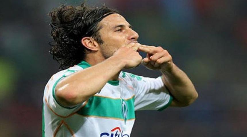 Pizarro'ya 2 ma&ccedil; ceza..!