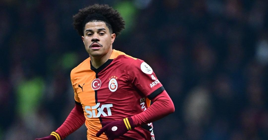 Galatasaray ın Brezilyalı oyuncusu Gabriel Sara ESPN Brasil e açıklamalarda bulundu! Alex De Souza ve Fenerbahçe hakkında söyledikleri gündem oldu... 13