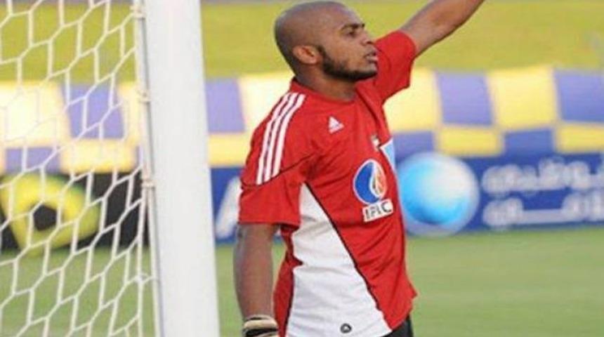 &Ouml;r&uuml;mcek avcısı kaleci! (Video)