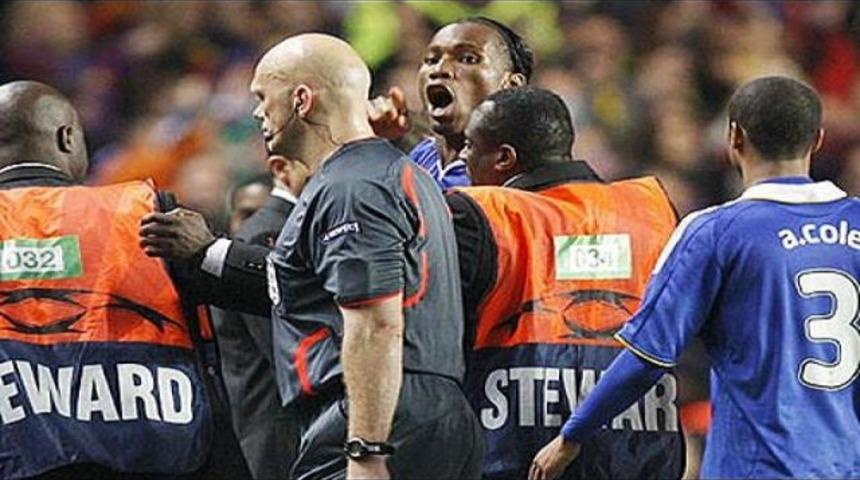 &Ouml;l&uuml;m tehdidi aldığını itiraf etti!