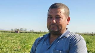 1 liraya düşünce yere atıp parçalamışlardı! Tarlasını açtı, bedavaya dağıtıyorlar