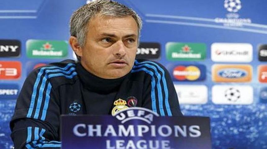 Mourinho fedakarlık bekliyor!