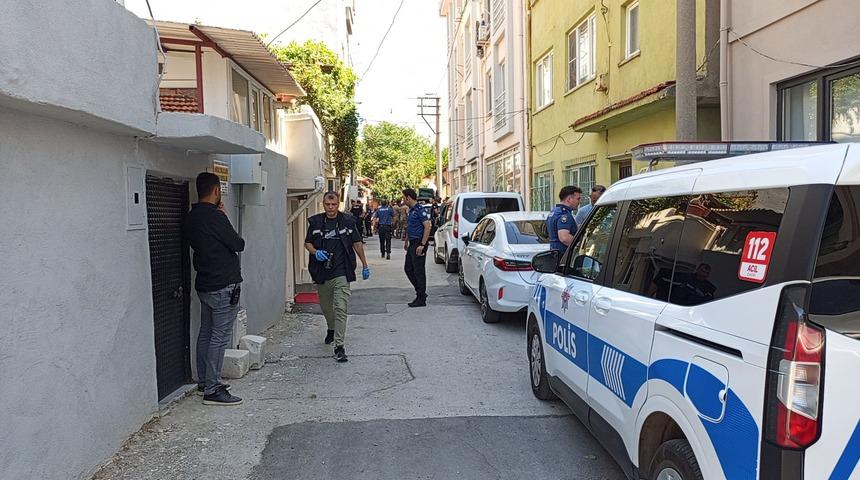 Balıkesir'de polis memurunu bıçakla yaralayan kişi gözaltına alındı