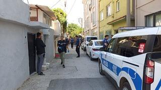 Balıkesir'de polis memurunu bıçakla yaralayan kişi gözaltına alındı