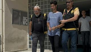 Çaldıkları otomobil uçuruma yuvarlandı, 2 şüpheli tutuklandı