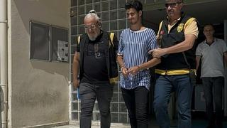 Çaldıkları otomobil uçuruma yuvarlandı, 2 şüpheli tutuklandı