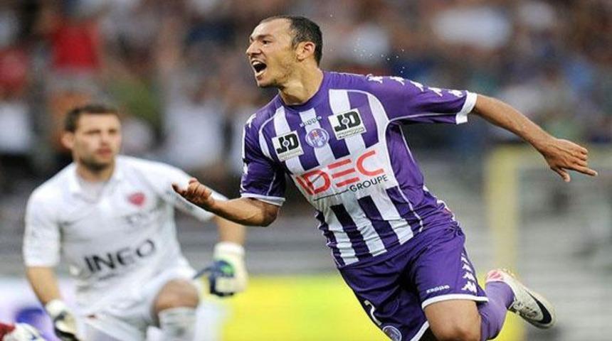 Umut Bulut'tan Lyon'a m&uuml;thiş gol! (Video)