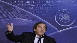 Platini minareyi kılıfına uydurdu!