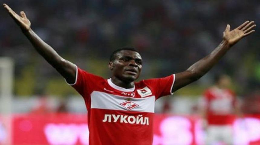 Emenike'nin başı belada!