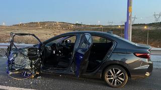 Arnavutköy’de emniyet şeridinde inen sürücüye minibüs çarptı: 1 kişi hayatını kaybetti