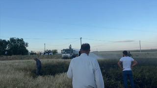 Bitlis'te tarla da çıkan yangın korkuttu! Kısa sürede büyük bir facia yaşanmadan söndürüldü