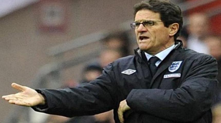 Capello gitti, Pearce geldi...