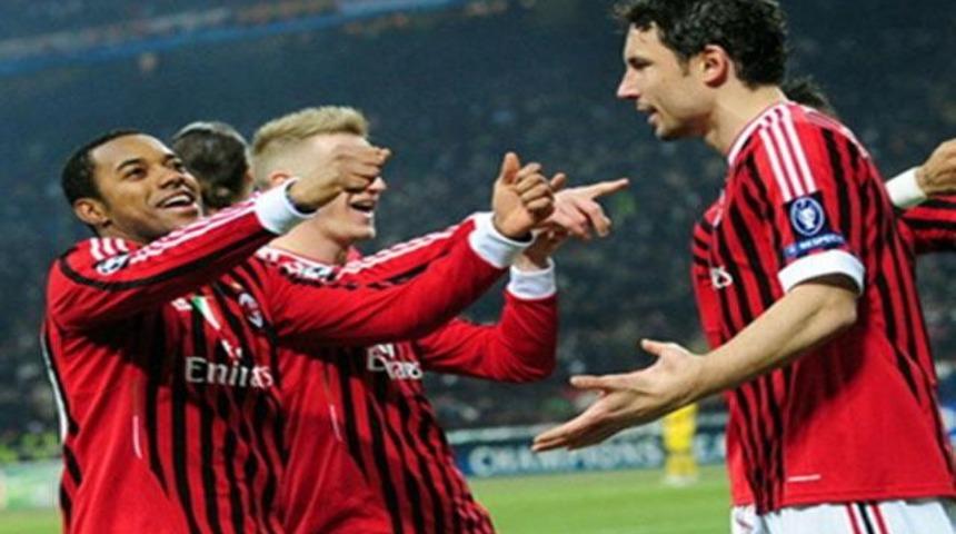 Milan, San Siro'da Arsenal'i bozguna uğrattı