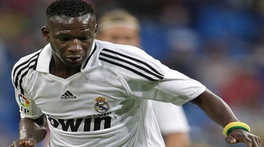 Fulham Diarra'yı bitirdi!