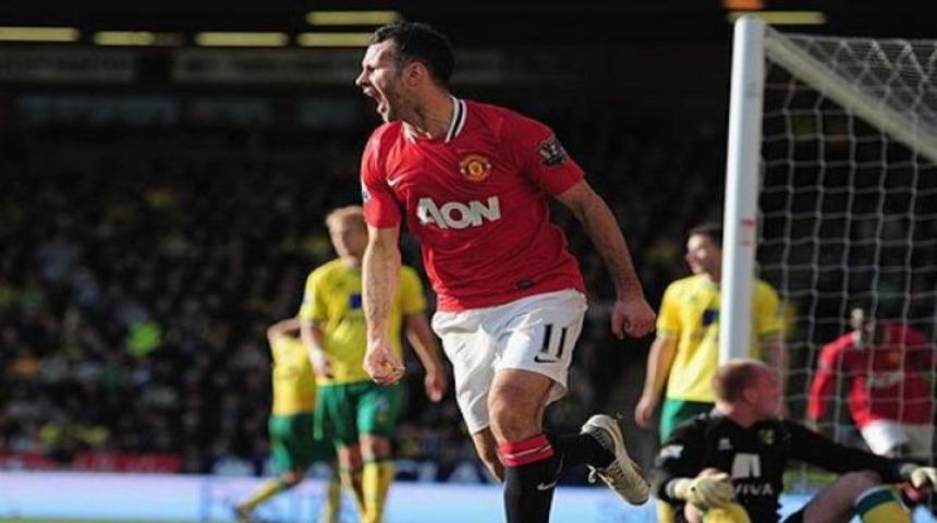 Ryan Giggs efsanesi b&uuml;y&uuml;yor!