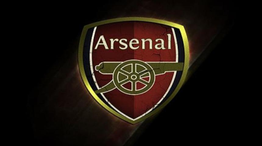 Arsenal "s&uuml;per" k&acirc;r etti !