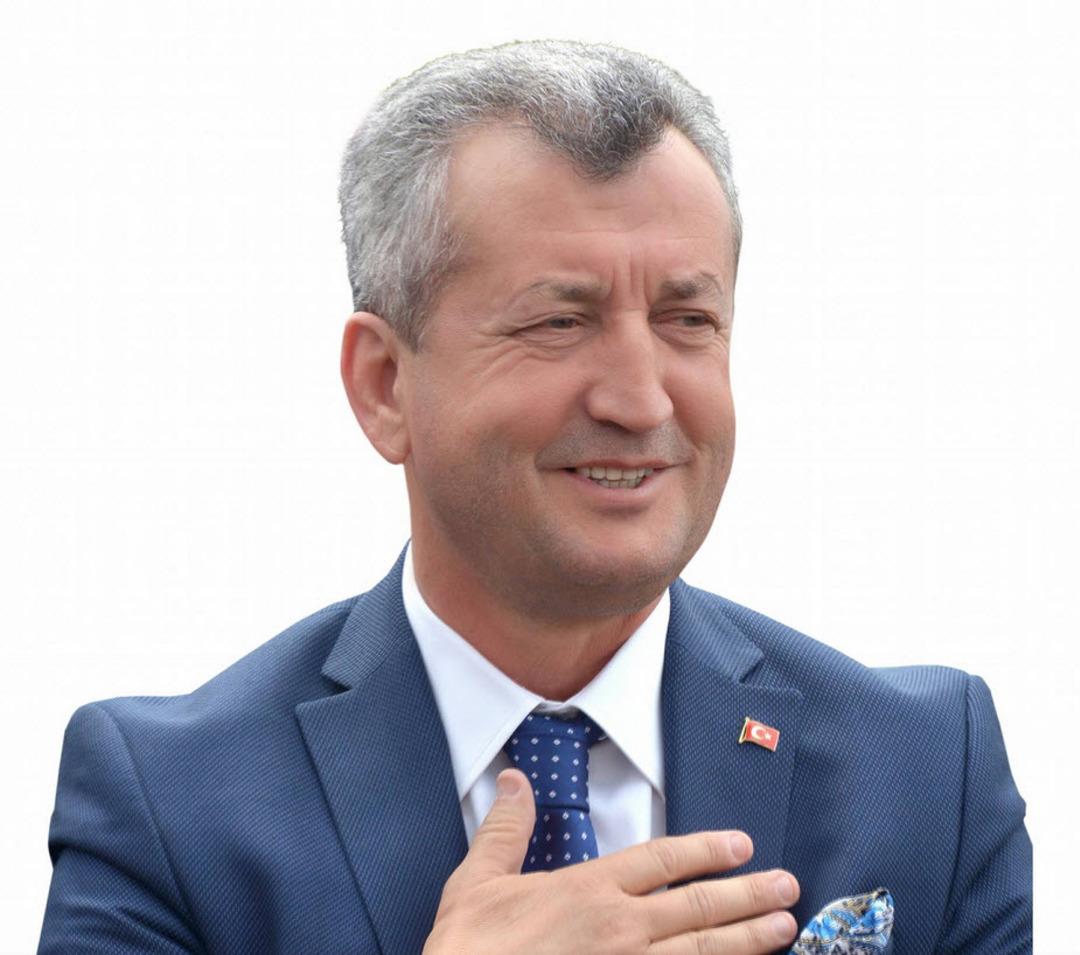 Eski belediye başkanından üzücü haber! Denizde kalp krizi geçirip hayatını kaybetti 1