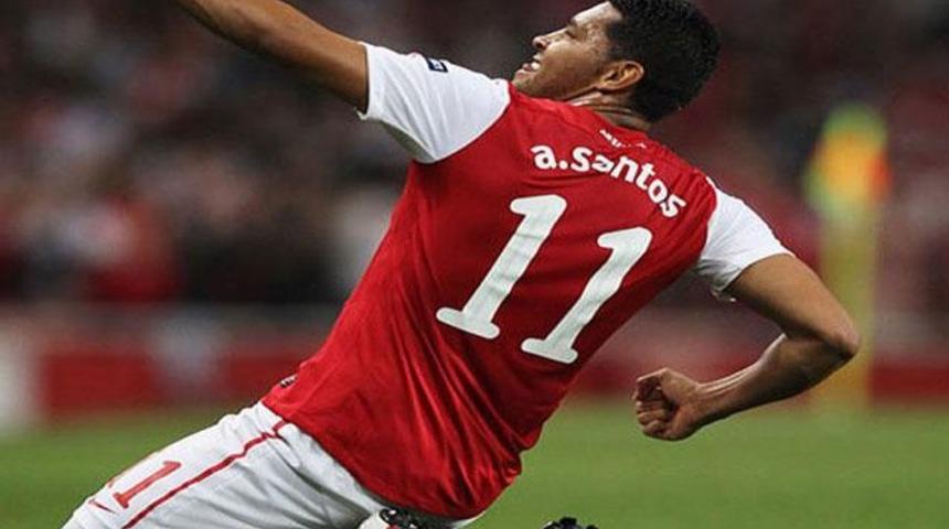 Andre Santos attı, Arsenal kazandı!