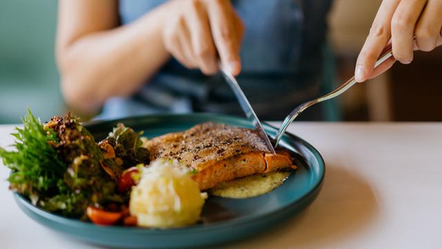 Ne yesem derdine son! Pratik ve dengeli 1 günlük öğün planı: Sabah, öğle, akşam 3 lezzetli tarif...