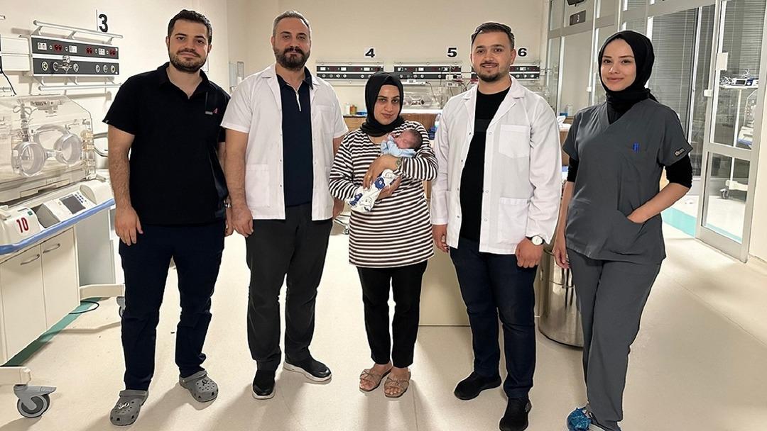 Mucizenin adı Sevda! 905 gram doğdu, günlerdir mücadele ediyordu! Hayata tutundu... 1