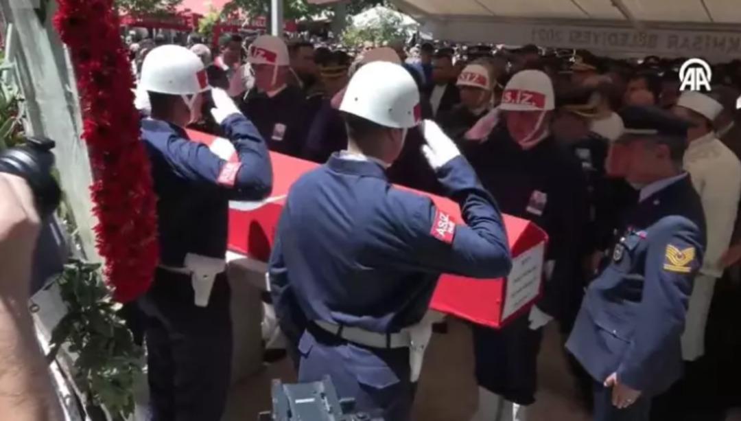 Türkiye şehitlerini uğurluyor! 12 kahramana son veda 12