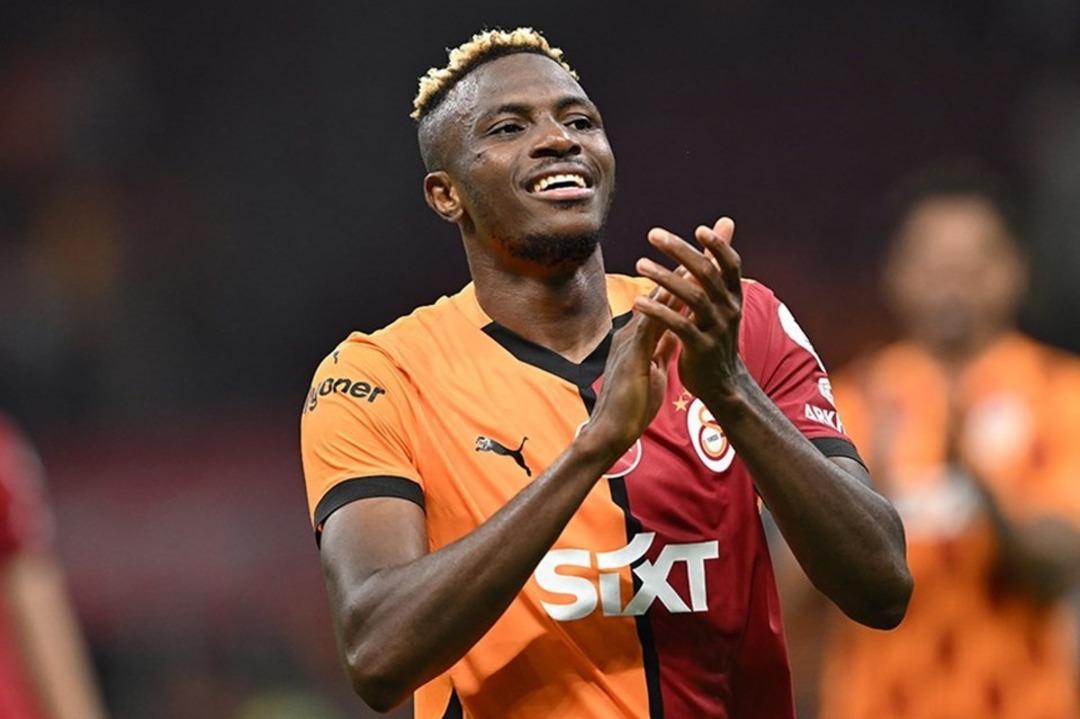 Victor Osimhen den Galatasaray a telefon! Napoli nin planını açıkladı: "Beni hemen alın yoksa..." 4