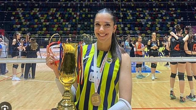 Fenerbahçe Medicana, Helin Kayıkçı'yı kadrosuna kattı
