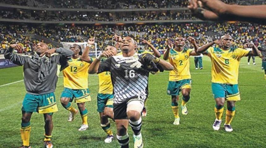 G&uuml;ney Afrika şokta! (Video)