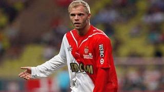 Gudjohnsen'in bacağı kırıldı