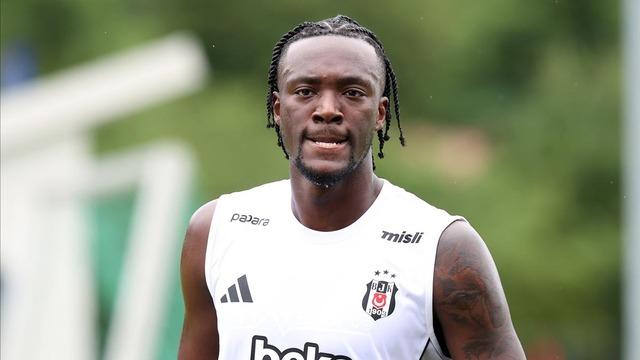 Beşiktaş'ta yeni transfer Tammy Abraham, takımla ilk idmanına çıktı