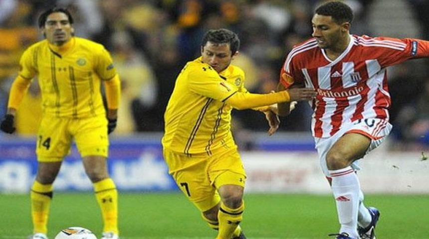 Stoke 30 dakikada bitirdi!