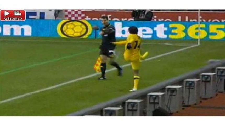 B&ouml;yle kırmızı kart ne g&ouml;r&uuml;ld&uuml; ne duyuldu! (Video)