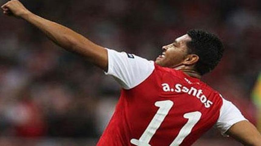 A.Santos'tan Ada'yı sarsan gaf!