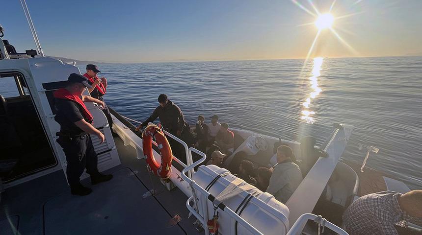 Datça’da 1 göçmen kaçakçısı yakalandı! 15 düzensiz göçmen kurtarıldı
