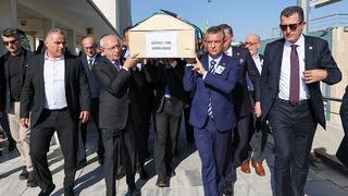 Özel ve Kılıçdaroğlu, cenaze törenine katıldı