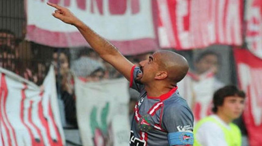 Estudiantes-Banfield ma&ccedil;ı yarıda kaldı