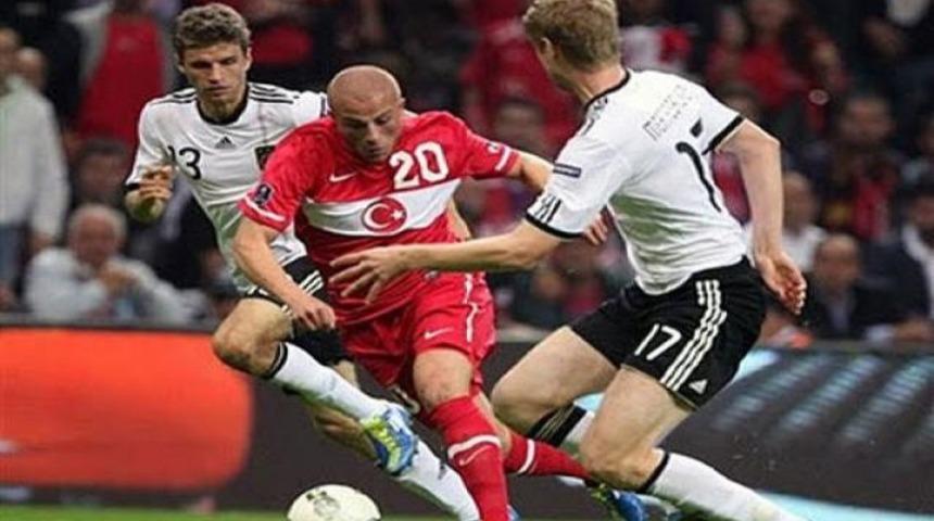 Almanya'da G&ouml;khan T&ouml;re r&uuml;zgarı!