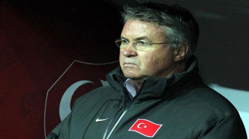 Hiddink'e &ccedil;ılgın teklif!