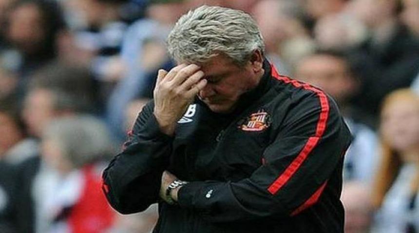 Sunderland Bruce ile yollarını ayırdı!