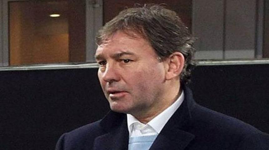 Bryan Robson g&ouml;revinden ayrıldı!