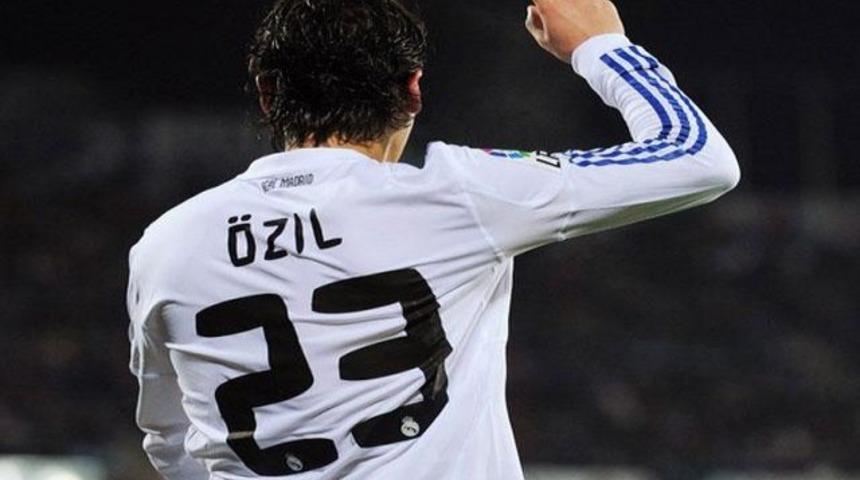 'Mesut, ManU'nun teklifini reddetti'