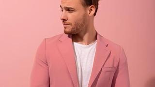 Kerem Bürsin yeni rolü için imaj tazeledi! Yine çok beğenildi