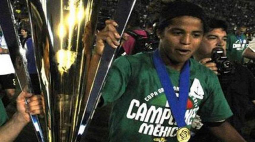 Giovani &ouml;yle bir gol attı ki... (Video)